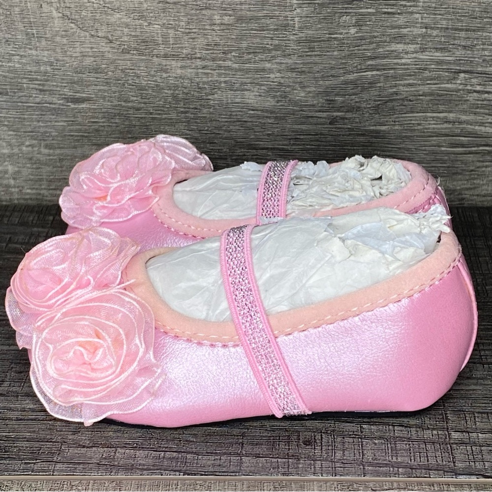 STUART WEITZMAN Infant Flats Size 2 New